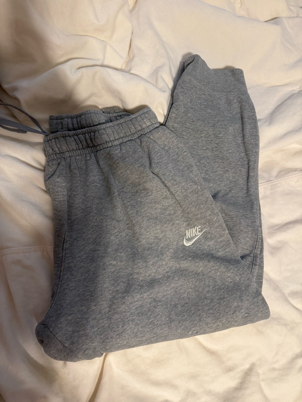 Nike mens gray Fleece Sweatpants